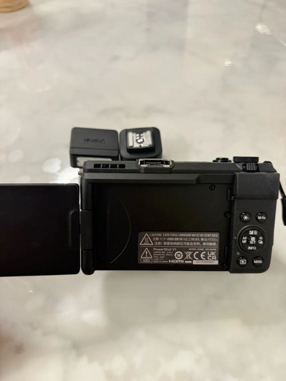 Canon Powershot V1